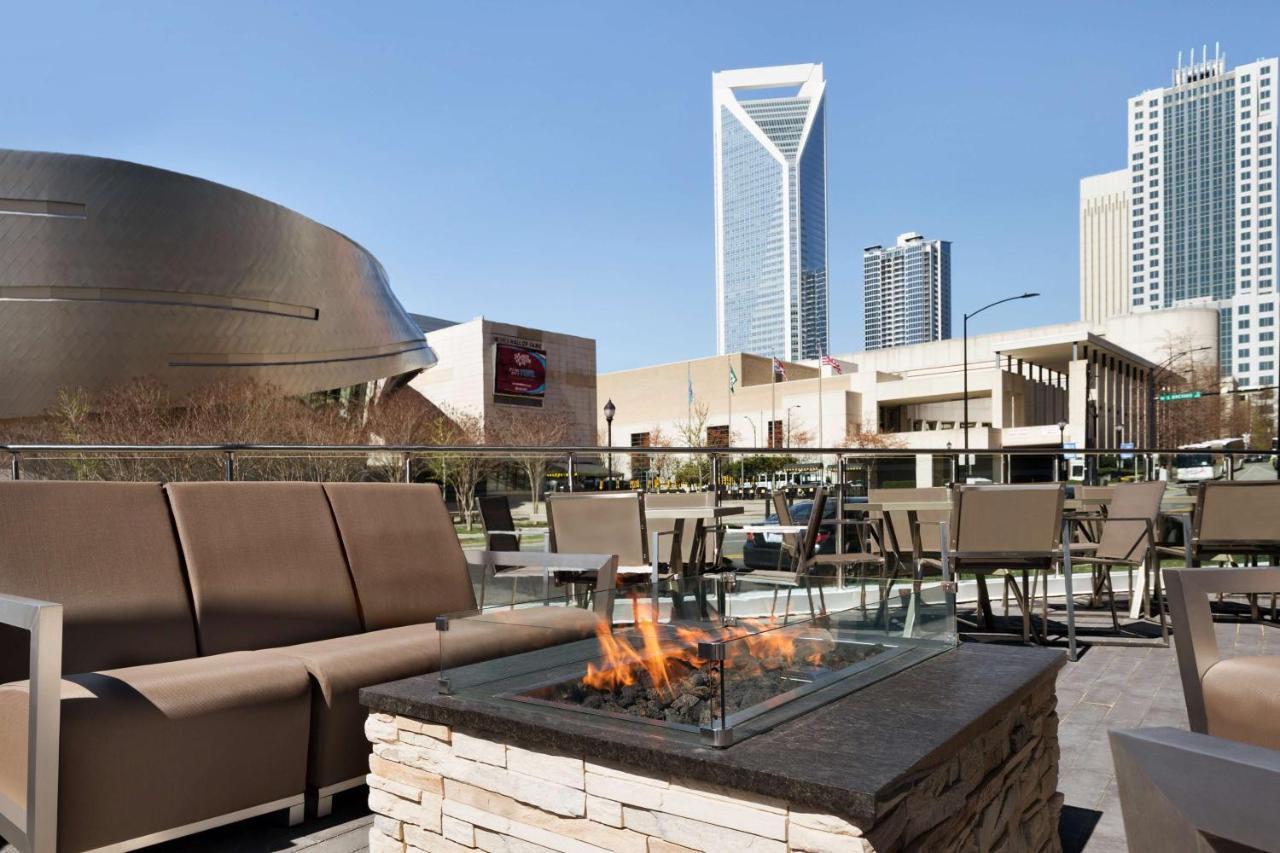 Embassy Suites By Hilton Charlotte Uptown Екстериор снимка