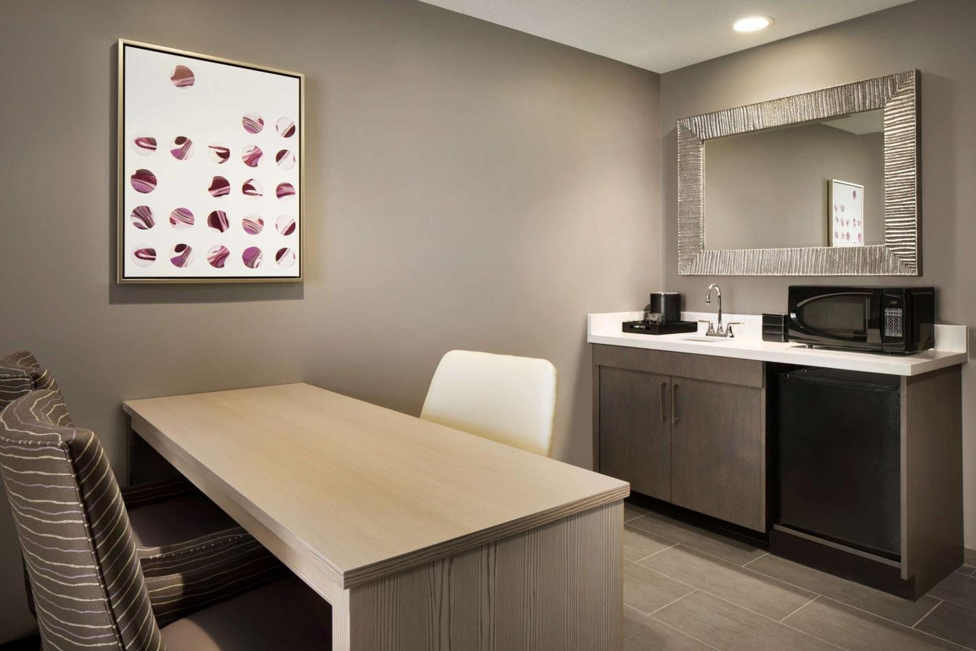 Embassy Suites By Hilton Charlotte Uptown Екстериор снимка