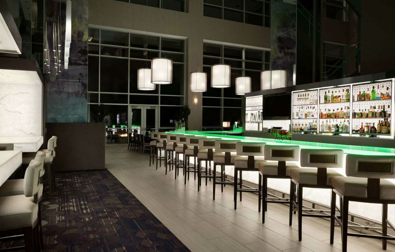 Embassy Suites By Hilton Charlotte Uptown Екстериор снимка